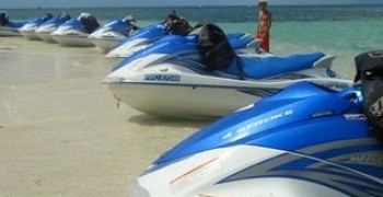 Wav Evasion: Randonnée en scooter des mers sans Permis