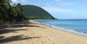 basse terre guadeloupe plage